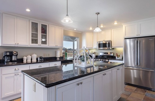 Graton House | Charming Vineyard Ranch House with Top Amenities, Rated 9.6