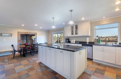 Graton House | Charming Vineyard Ranch House with Top Amenities, Rated 9.6