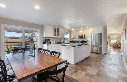 Graton House | Charming Vineyard Ranch House with Top Amenities, Rated 9.6