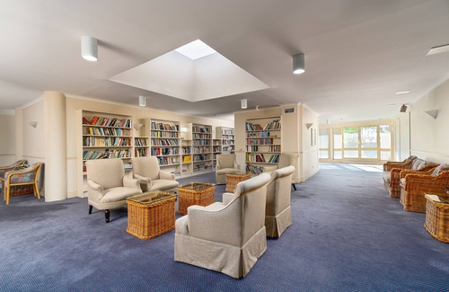 Wahroonga Apartment | Ideal Wahroonga Apartment - Rated 10/10, Perfect for Families