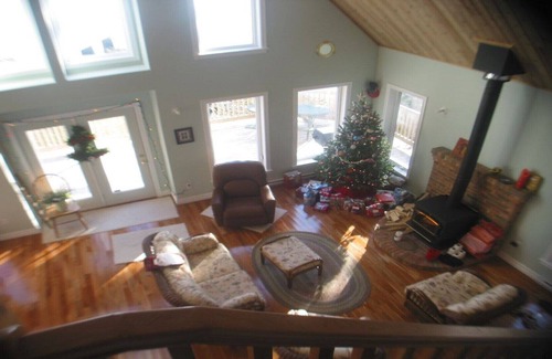 Chester House | Beautiful Waterfront Home in Chester Basin on Mahone Bay Coast -