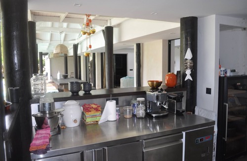 Mont-Dore Sud Villa | Idyllic Waterfront Villa with Ocean Views in New Caledonia