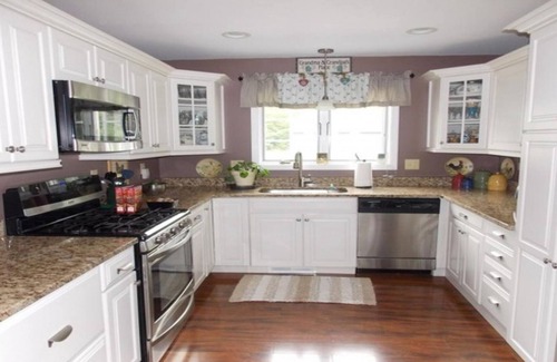Lake Luzerne House | Scenic Waterfront Retreat - Skiing & Pet-Friendly Amenities