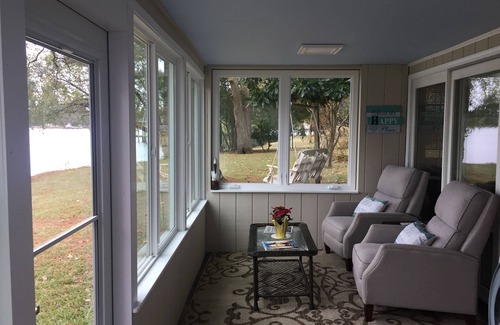 Norfolk - Virginia Beach Cottage | Serene Waterfront Cottage with Ocean View & Spa Amenities