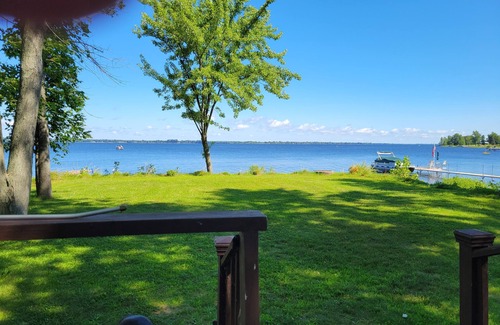 Swanton Cottage | Waterfront Cottage: Sunset Views & Family-Friendly Fun