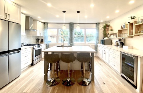 McDougall Cottage | Introducing a Waterfront Cottage with Swim Spa & Hot Tub
