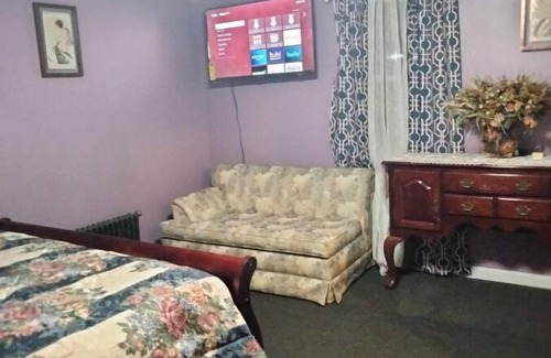 Queens Apartment | Welcoming Apartment Perfect for Family Getaways