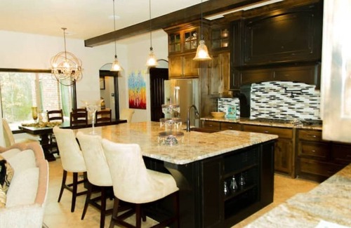 Ardmore House | Scenic Getaway Minutes from Lake Murray with Pool & Kitchen