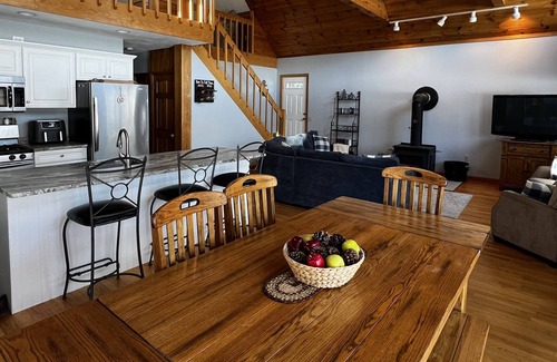 East Wakefield House | Cozy Waterfront Lake House at Belleau Lake, East Wakefield NH