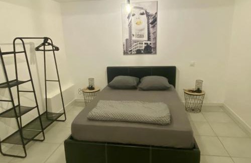 Claye-Souilly Apartment | Charming Loft Near Disneyland & CDG Airport - Rated 9.3