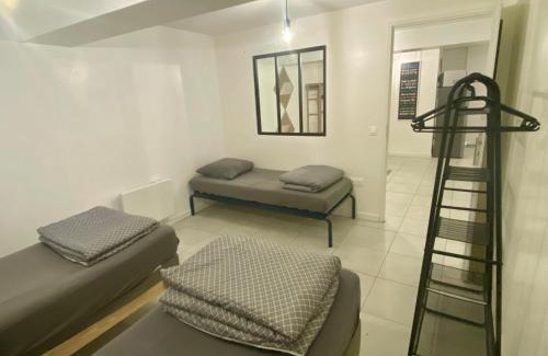 Claye-Souilly Apartment | Charming Loft Near Disneyland & CDG Airport - Rated 9.3