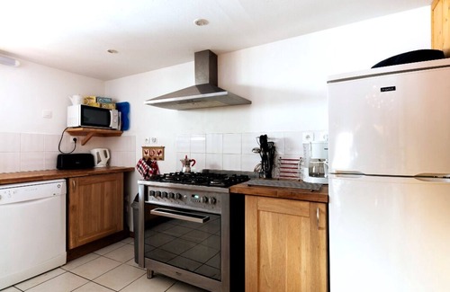 Les Sciauds Ski Chalet | Charming Converted Barn Near Bourg D'Oisans - Rated 9.8/10