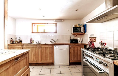 Les Sciauds Ski Chalet | Charming Converted Barn Near Bourg D'Oisans - Rated 9.8/10