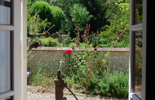 Eynesse House | Charming Converted French Barn with Ocean View & Pool