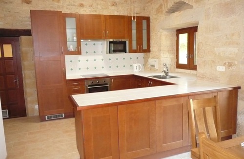 Daglan House | Idyllic Stone Barn Retreat with Heated Pool near Daglan