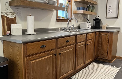Van Buren House | Pet-Friendly 2 Bedroom Loft with Breakfast & Guest Rated: 9.8