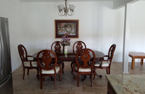 Nebo Apartment | Cozy Lake Side Apartment - Guest Rated 9.8, Family Friendly