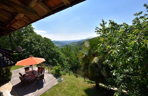 Mombarcaro House | Idyllic Holiday Home with Private Pool and Ocean Views
