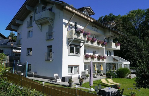 Bodenmais Apartment | Inviting Guest House in Bodenmais with Spa and Breakfast