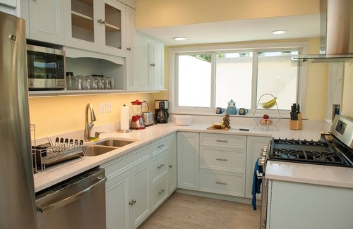 Frydendal Villa | Newly Renovated 3 BR Condo Steps from the Beach, Rated 10/10