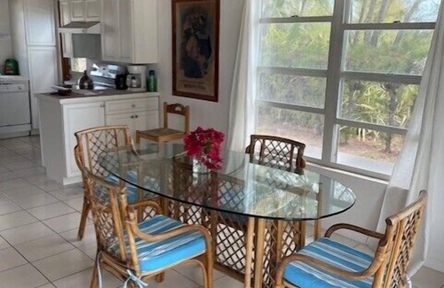 North Palmetto Point Cottage | Idyllic Beach Front Cottage with Ocean View and Pool
