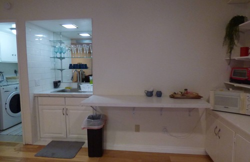 Agoura Hills House | Newly Remodeled 1 Bedroom Retreat - Pet and Child Friendly
