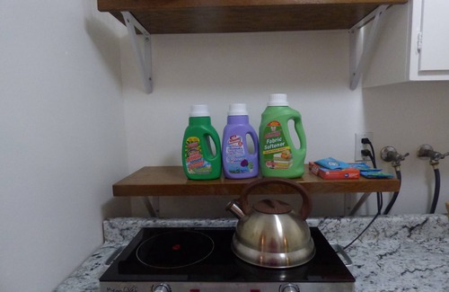 Agoura Hills House | Newly Remodeled 1 Bedroom Retreat - Pet and Child Friendly