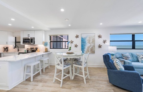 Sanibel Condo | Beachfront Haven at OCEAN'S REACH - Breathtaking Views!