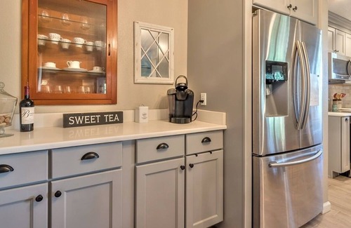Mount Dora House | Guest Rated 10/10: Renovated Farmhouse with Pool Near Mount Dora