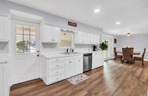 Taylor Creek Other | Renovated Dockside Retreat with Breakfast & Family Amenities