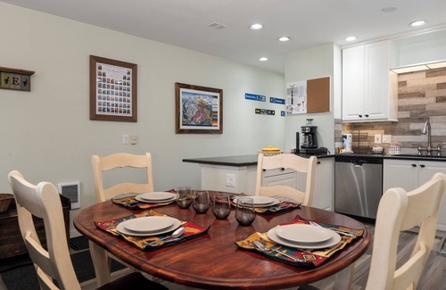 Fraser Condo | Beautifully renovated 2 bedroom with clubhouse amenities