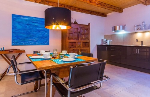 Liznjan Villa | Renovated Stone Villa with Private Pool in Scenic Sisan