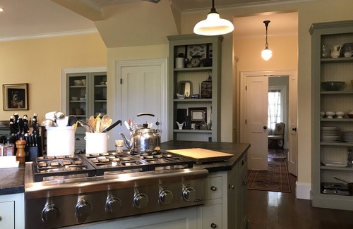 Rupert House | Charming 1806 Vermont Farmhouse & Cook's Country Experience
