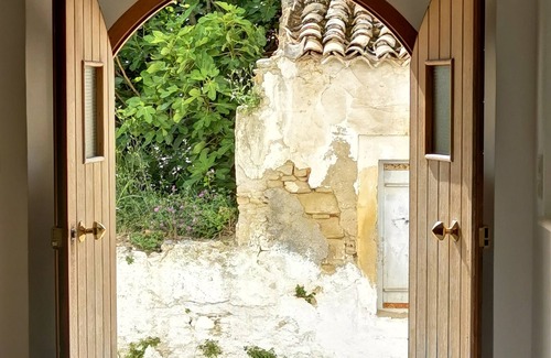 Termenades Villa | Restored Villa with Private Pool and Ocean View Retreat
