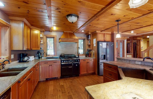 Moultonborough House | Lakefront Home at Winnipesaukee - Guest Rated 9.8/10