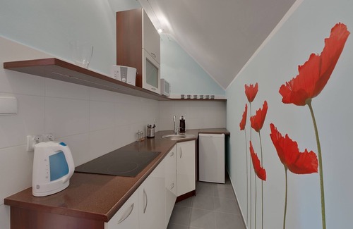 Wesoła Zachod House | Perfect Escape: Beauty Apartment Near Main Square & Amenities
