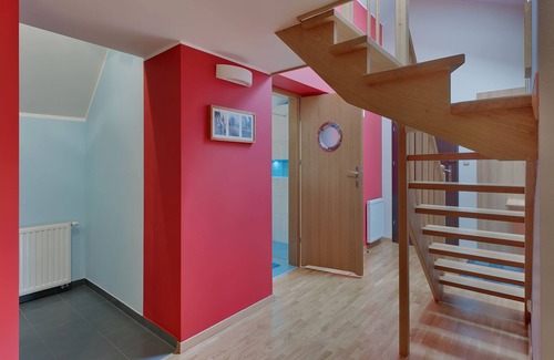 Wesoła Zachod House | Perfect Escape: Beauty Apartment Near Main Square & Amenities