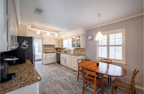 Sharpstown House | Modern 4BR Home with Pool, Breakfast & Perfect 10 Score