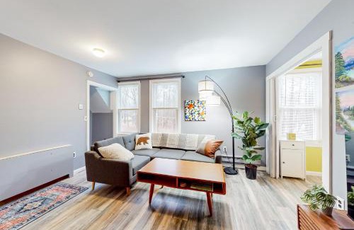 Bartlett Apartment | Discover Beauty of Bartlett - Family-Friendly Retreat