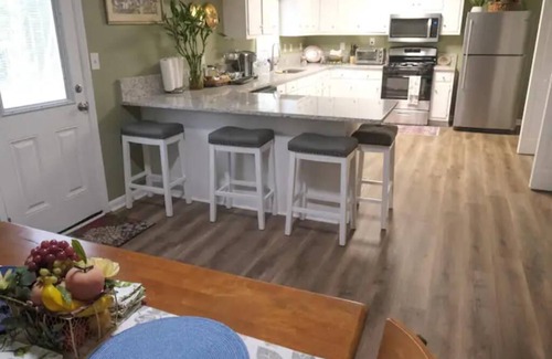Griffin House | Experience the Beauty of the Valley: Family-Friendly Stay