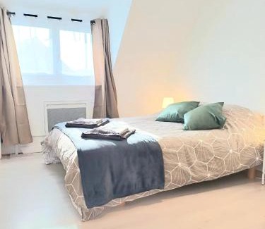 Beauvais House | Comfortable Stay at La Belle Thil - Near Airport, Ideal Rooms