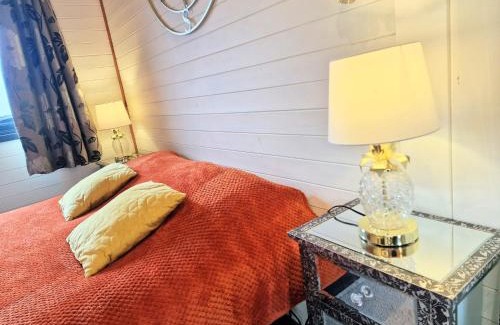 Warminster House | Pet-Friendly Retreat at Beaver 2 HuntersMoon in Warminster