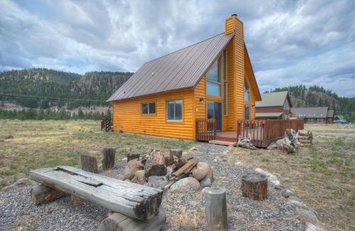 South Fork House | Family-Friendly Getaway at Beaver Creek Cabin - Rated 10/10