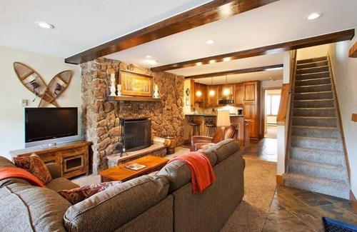 Avon Condo | Platinum-Rated Beaver Creek Retreat with Spa & Hot Tub