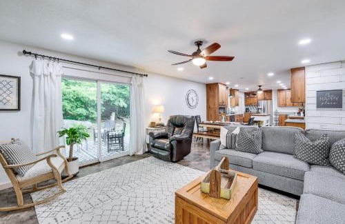 Garfield House | Beaver Lake Getaway: Scenic Views & Family-Friendly Fun