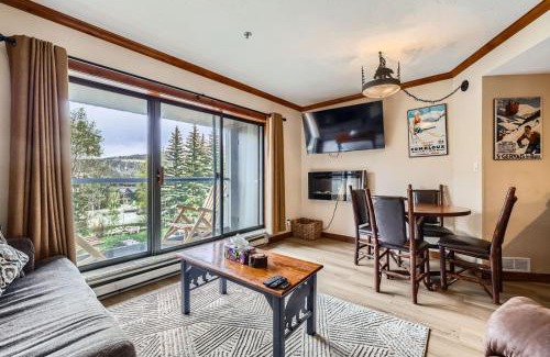 Peak 9 Apartment | Pet-Friendly Beaver Run Studio with High Guest Ratings