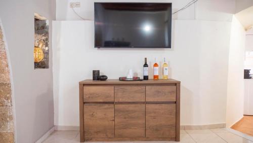 Prassonissi House | Beaver's Nest: Family-Friendly Retreat with Top Reviews