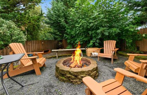 Beaverton House | Family-Friendly Beaverton Highlands Retreat Awaits You