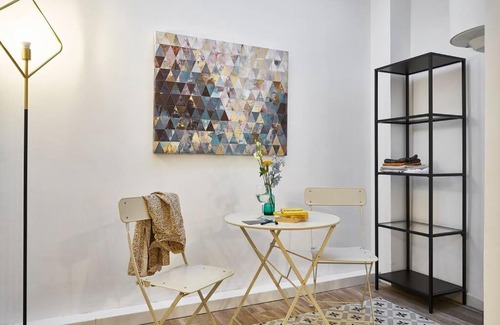 Les Corts Apartment | Inviting 2-Bedroom Duplex in Les Corts with Family Amenities