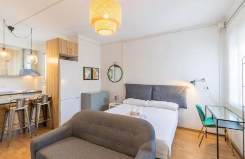 Sant Andreu Apartment | Comfortable Studio Retreat in Sant Andreu for Families